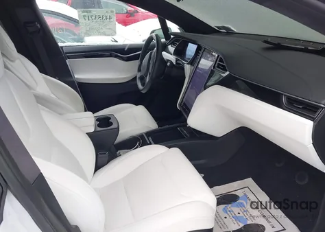 2019 Tesla Model X 100D/75D/Long Range from USA, damaged, VIN 5YJXCAE27KF193046